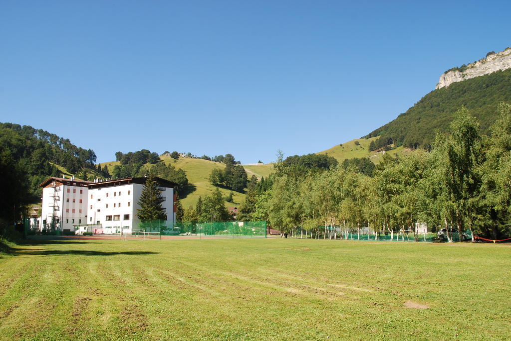 Sport & Family Hotel Bucaneve Brentonico Eksteriør bilde